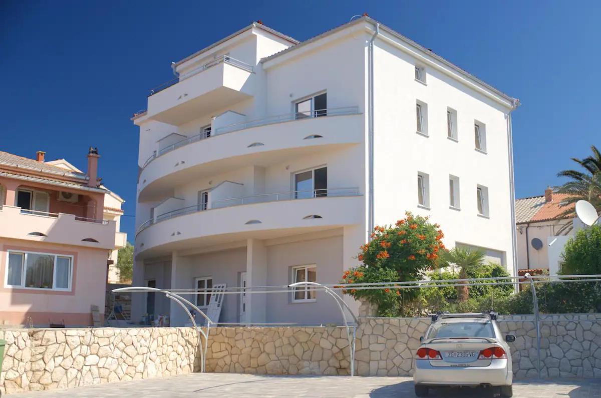 Avada Premium Apartment Novalja Ngoại thất bức ảnh